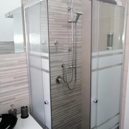 Newhouse Crispi 78 *